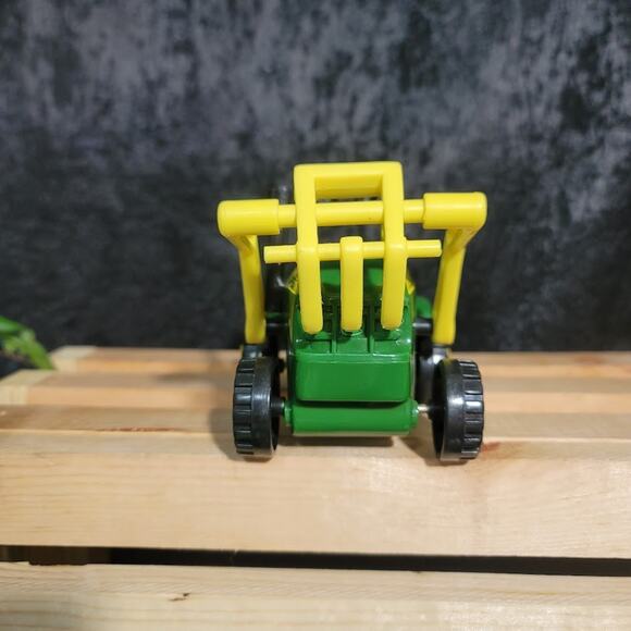 John Deere Tractor With Hay Loader Plastic 7 Inch Farm Toy By Learning Curve - Picture 2 of 5